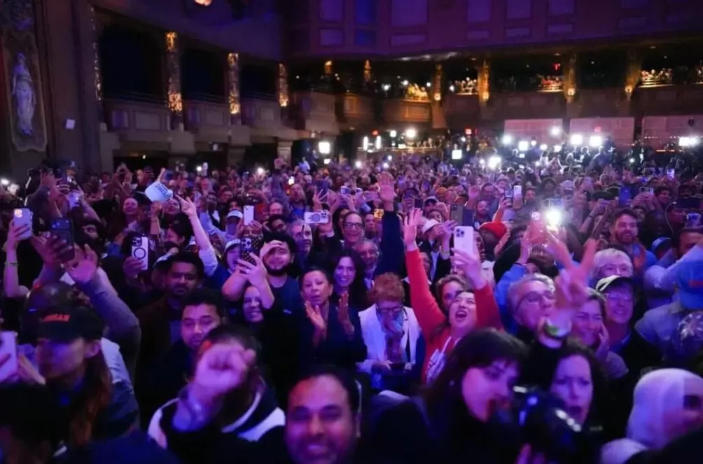 纽约选出首位穆斯林市长,“调高音量”挑战特朗普-第3张图片- 纽约选出首位穆斯林市长,“调高音量”挑战特朗普-第3张图片-