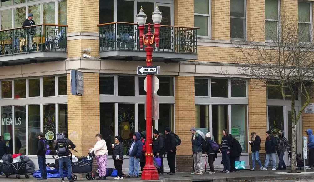 “停摆”追平纪录美交通部长警告“大规模混乱”即将来临-第2张图片-