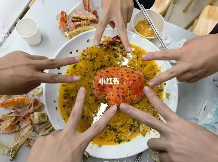 帝王蟹“进出”高校食堂之争背后:大学生们的口味早变了-第1张图片- 帝王蟹“进出”高校食堂之争背后:大学生们的口味早变了-第1张图片-
