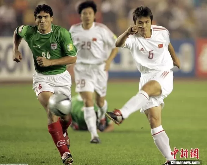 踢过世界杯的邵佳一，能带国足进世界杯吗？-第3张图片-