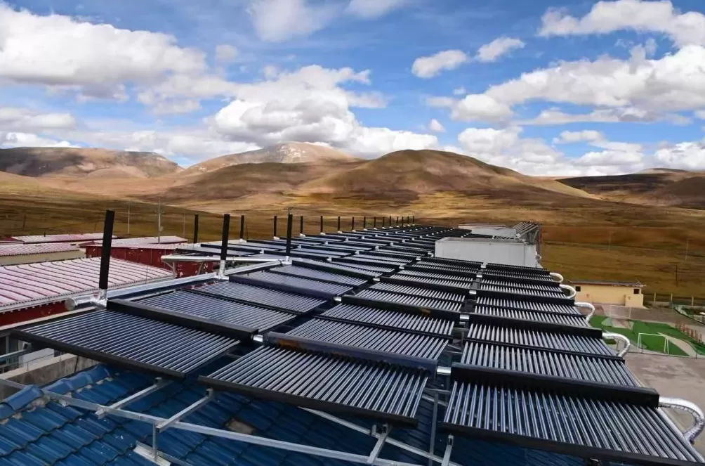 从“运煤御寒”到“追光供暖”,青海玉树一高原小学有了“温暖教室”-第4张图片- 从“运煤御寒”到“追光供暖”,青海玉树一高原小学有了“温暖教室”-第4张图片-