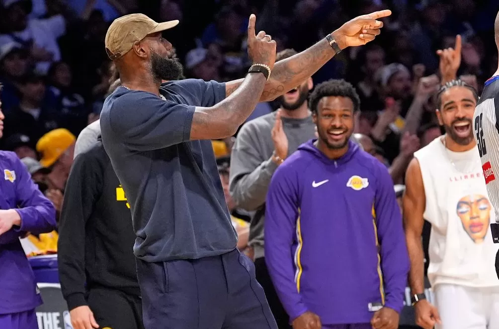 体坛联播|詹姆斯获准参加对抗性训练,斯波家中遭遇严重火灾-第1张图片- 体坛联播|詹姆斯获准参加对抗性训练,斯波家中遭遇严重火灾-第1张图片-