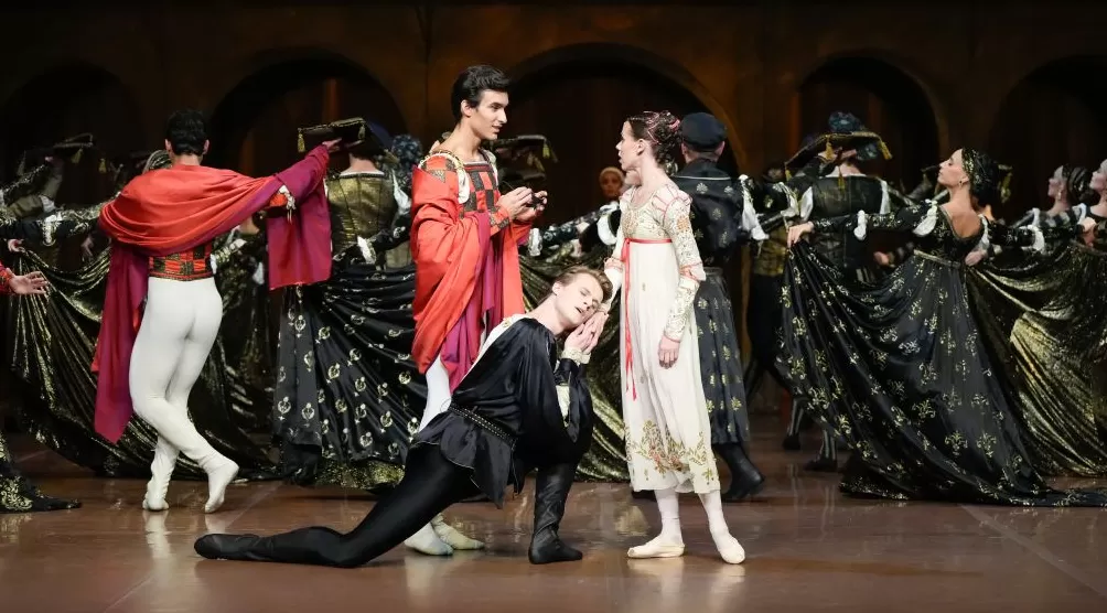 9年后,斯图加特芭蕾舞团《罗米欧与朱丽叶》再访上海-第2张图片- 9年后,斯图加特芭蕾舞团《罗米欧与朱丽叶》再访上海-第2张图片-