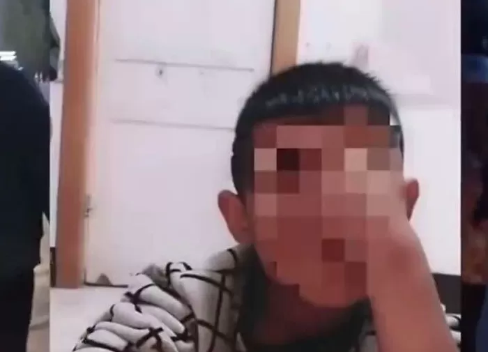 山西10岁男童被生母继父虐死案二审今日开庭,两人曾直播假装寻子-第2张图片- 山西10岁男童被生母继父虐死案二审今日开庭,两人曾直播假装寻子-第2张图片-