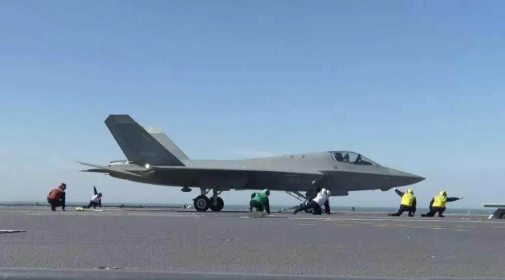 唐驳虎:福建舰一步跨过美国航母弯路,中国海军已握制海利剑-第9张图片- 唐驳虎:福建舰一步跨过美国航母弯路,中国海军已握制海利剑-第9张图片-