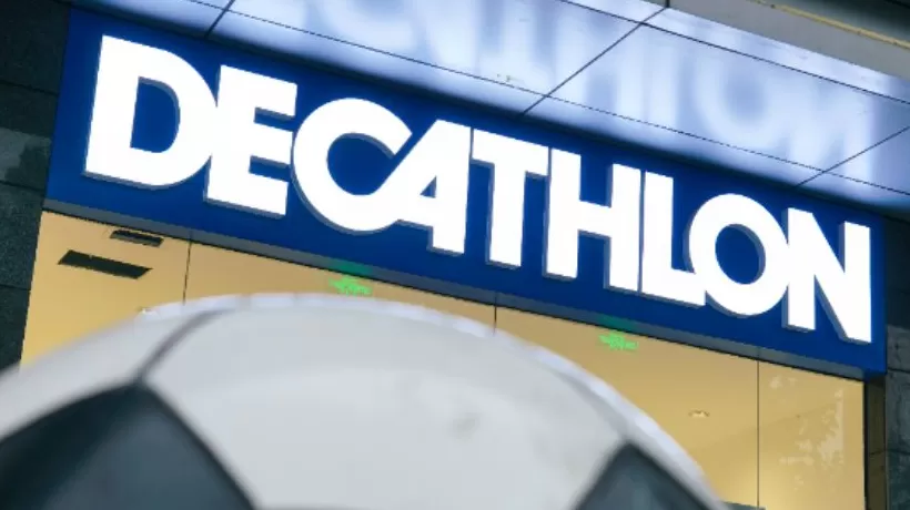 男子误将透气孔当口袋导致手机丢失,迪卡侬客服回应:会持续跟进-第2张图片- 男子误将透气孔当口袋导致手机丢失,迪卡侬客服回应:会持续跟进-第2张图片-