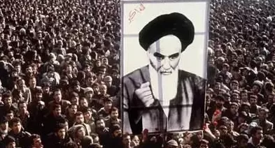 伊朗女性可以不戴头巾了?教士们突然想开了还是被迫妥协?-第5张图片- 伊朗女性可以不戴头巾了?教士们突然想开了还是被迫妥协?-第5张图片-