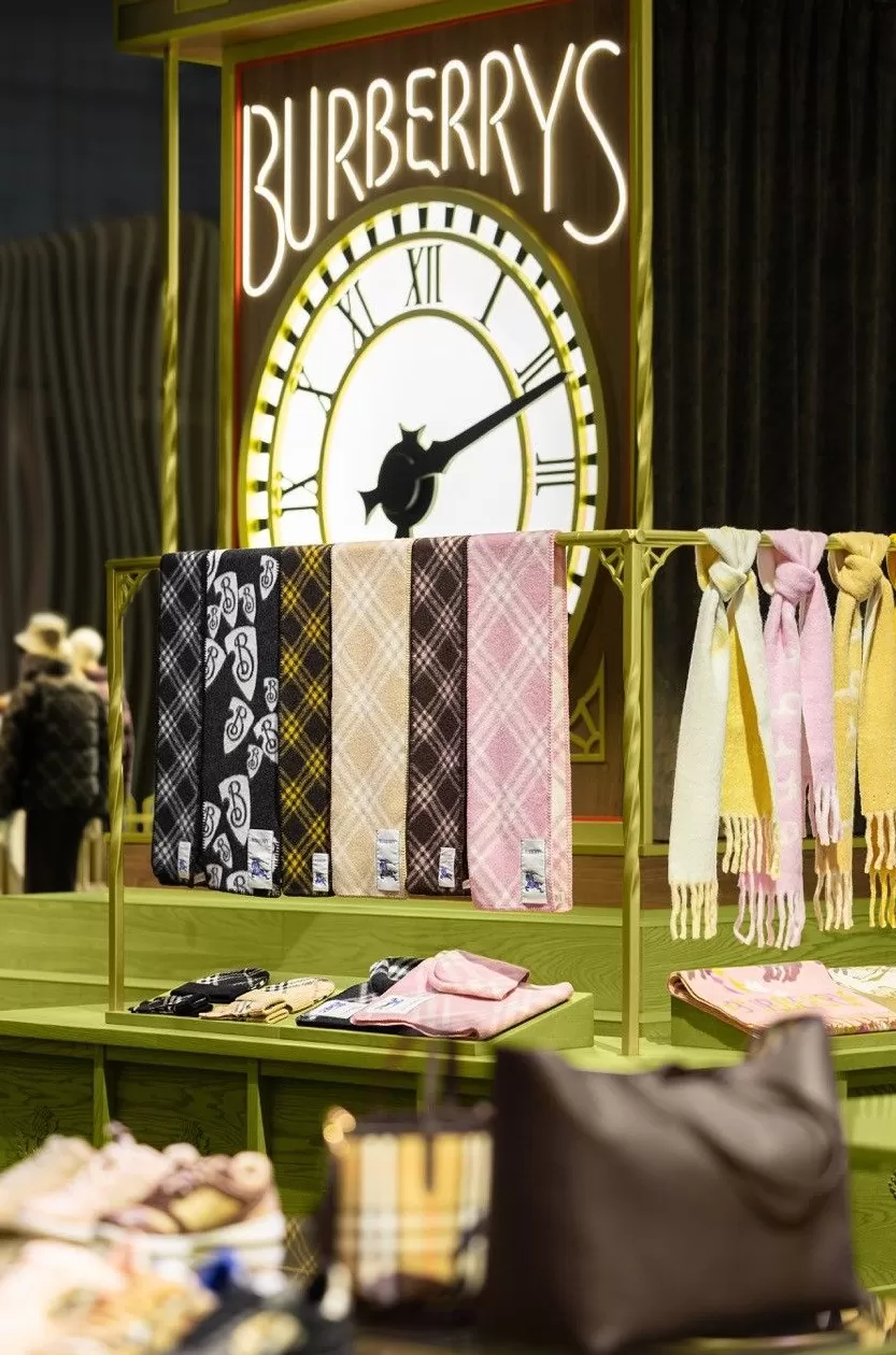 专访博柏利全球执委会委员、大中华区总裁:博柏利最好的时代即将到来-第3张图片- 专访博柏利全球执委会委员、大中华区总裁:博柏利最好的时代即将到来-第3张图片-