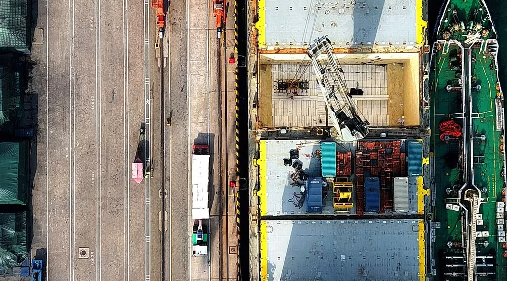 10月出口增速转负，多重利好支撑下出口韧性仍在-第1张图片-