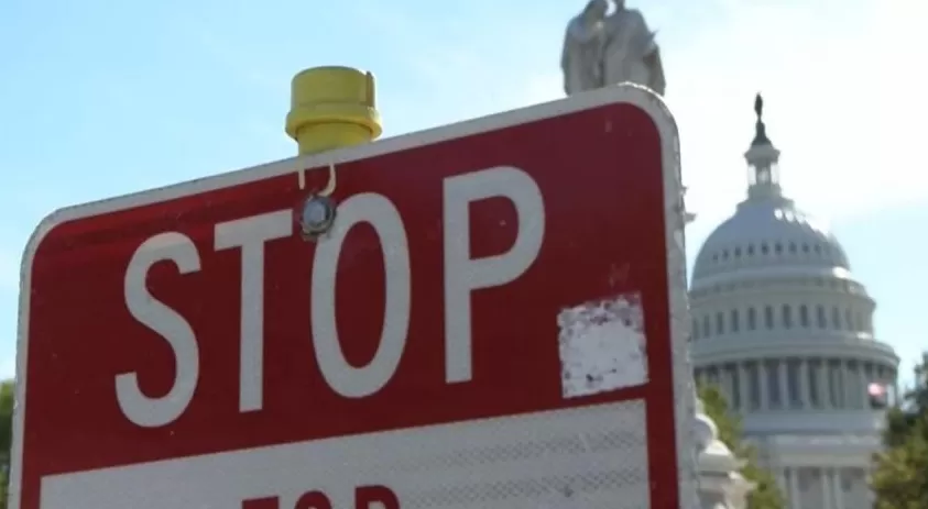 美参议院未能推进拨款法案联邦雇员继续停薪-第1张图片- 美参议院未能推进拨款法案联邦雇员继续停薪-第1张图片-