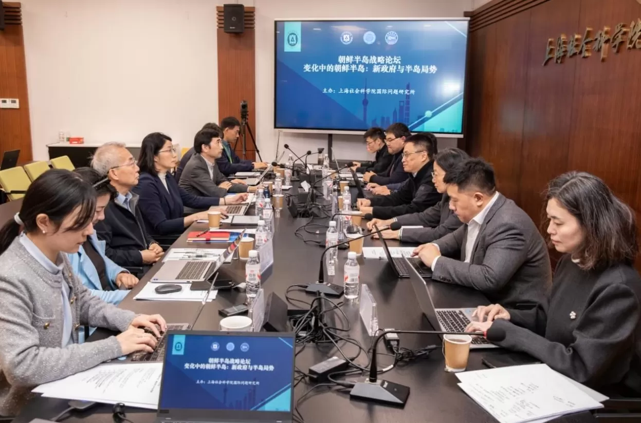 制裁、接触与冷和平:美韩对朝政策,正在对抗与试探中摇摆-第2张图片- 制裁、接触与冷和平:美韩对朝政策,正在对抗与试探中摇摆-第2张图片-