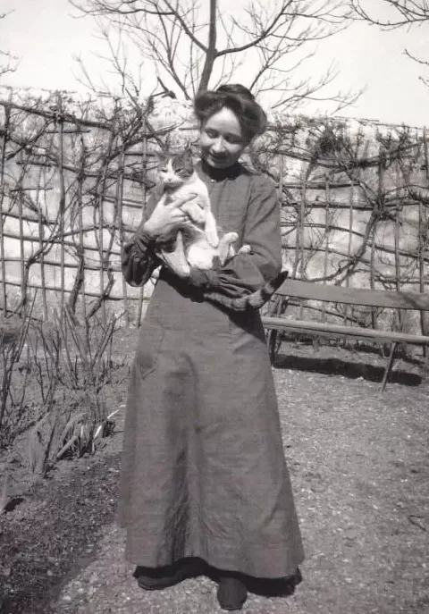 纽约穆特大展：用女性眼光画出现代主义的轮廓-第3张图片-