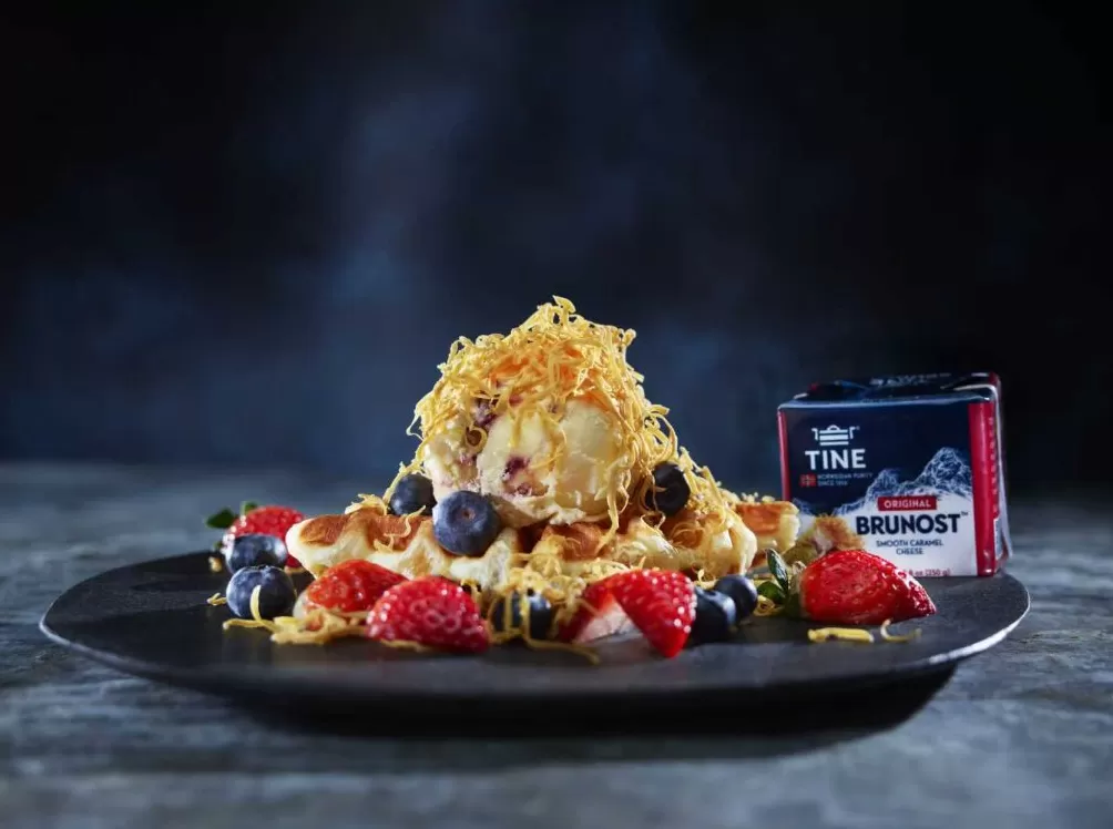 进博直击｜挪威棕色奶酪获准出口中国，国务秘书现场“练摊”-第3张图片-