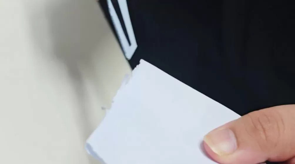 这种“蝴蝶刀”玩具正风靡校园,实测发现很危险-第9张图片- 这种“蝴蝶刀”玩具正风靡校园,实测发现很危险-第9张图片-