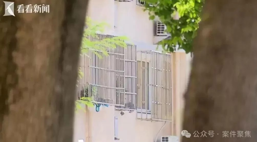 女子买降价房,却得知屋内老人自杀,卖家:相比凶杀,这个是很轻的……-第2张图片- 女子买降价房,却得知屋内老人自杀,卖家:相比凶杀,这个是很轻的……-第2张图片-