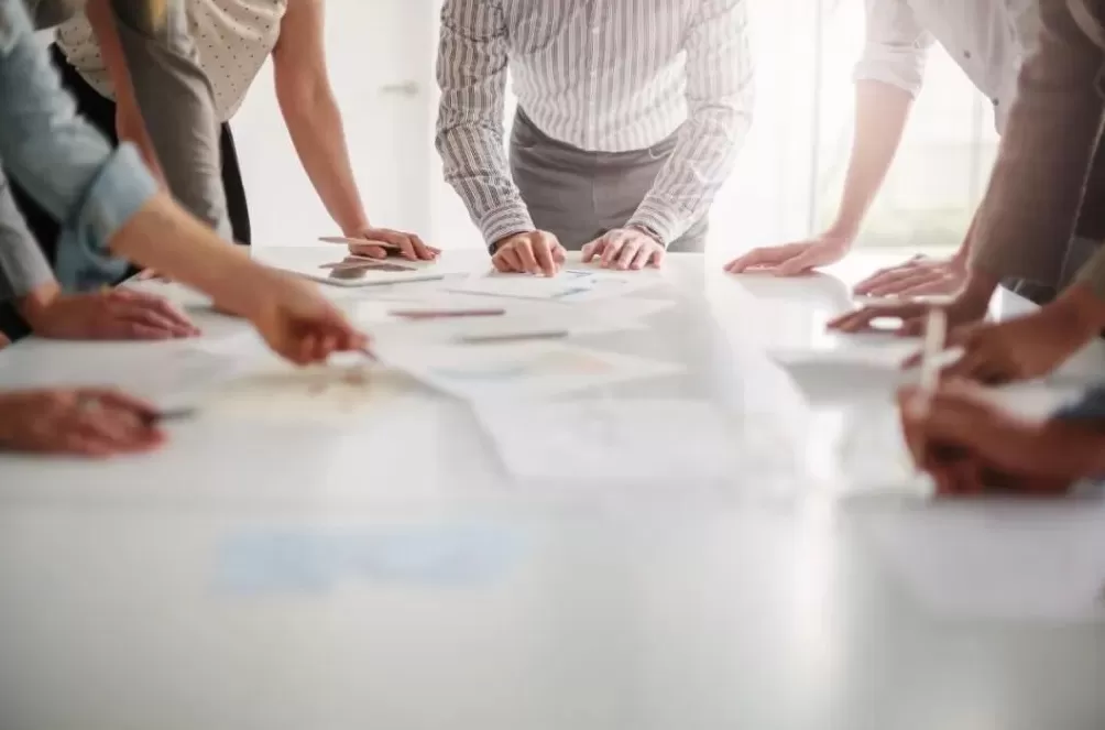 从江浙到东北，男子拒绝突然调岗却被解雇！法院：公司赔偿67万-第1张图片-