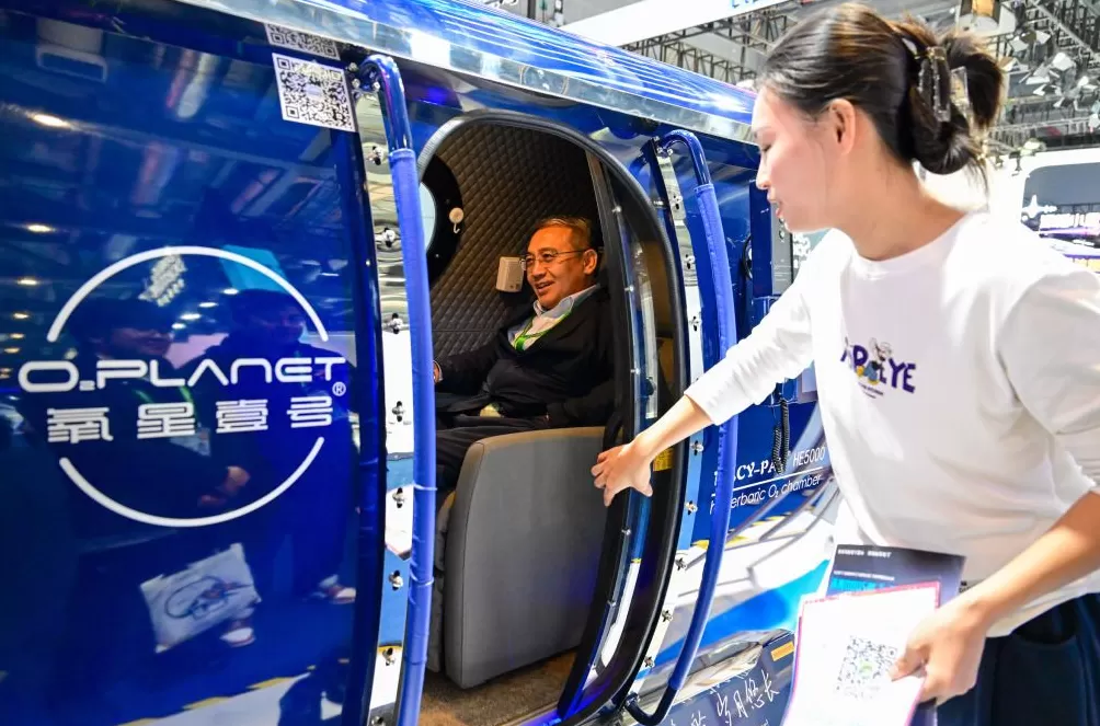 进博直击｜聚焦痛点，适老化健康产品与服务发力银发经济-第1张图片-