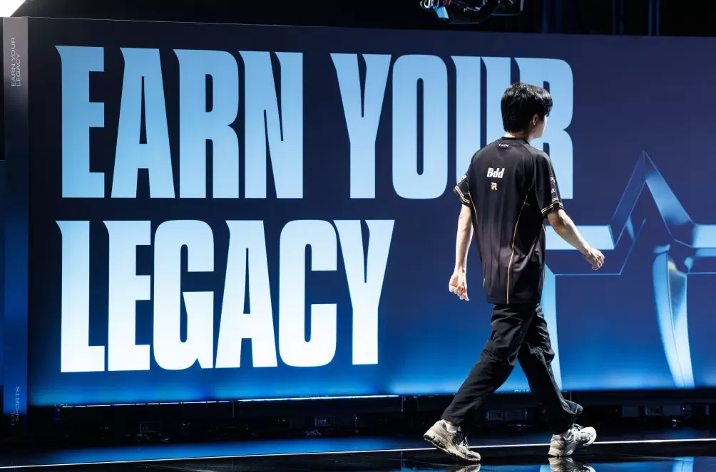 追星追到世界之巅,Faker迷弟BDD生涯十年首进决赛-第6张图片- 追星追到世界之巅,Faker迷弟BDD生涯十年首进决赛-第6张图片-