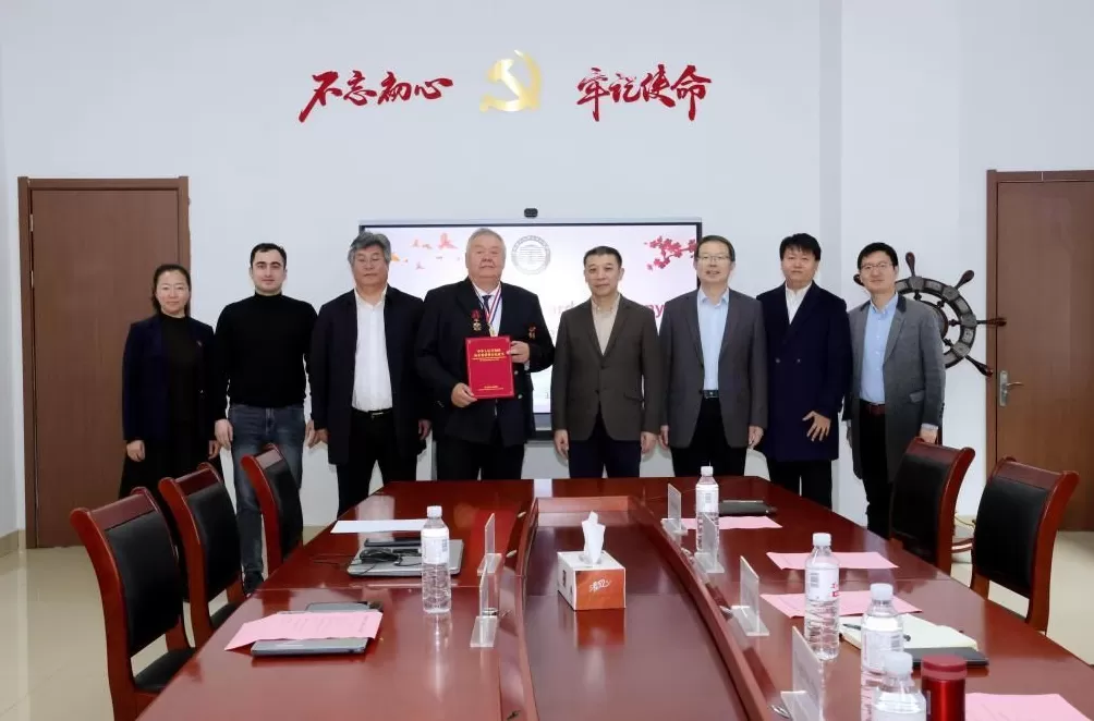 纳米混凝土材料专家谢尔盖·列昂诺维奇全职加盟青岛理工大学-第2张图片- 纳米混凝土材料专家谢尔盖·列昂诺维奇全职加盟青岛理工大学-第2张图片-