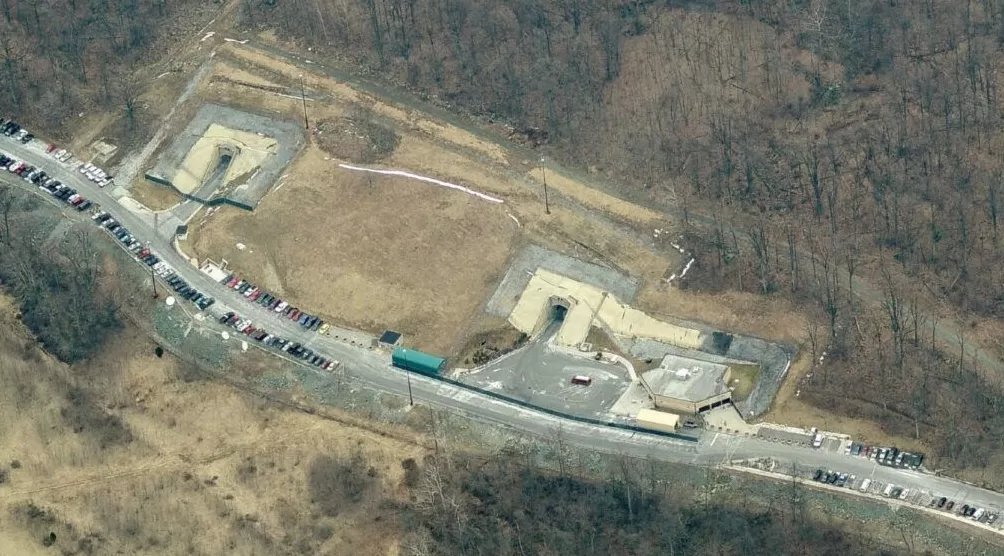 核导弹来袭,总统如何抉择?——影片《炸裂白宫》的核危机叙事与战略忧思-第4张图片- 核导弹来袭,总统如何抉择?——影片《炸裂白宫》的核危机叙事与战略忧思-第4张图片-