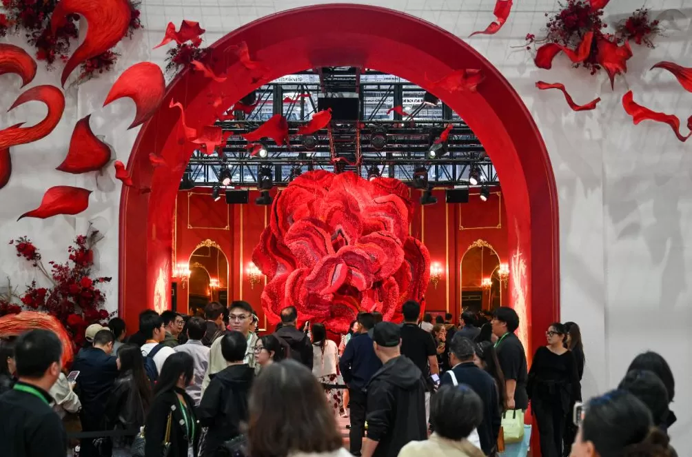 进博直击|做做运动逛逛街,消费品展区商品琳琅满目又新又酷-第6张图片- 进博直击|做做运动逛逛街,消费品展区商品琳琅满目又新又酷-第6张图片-