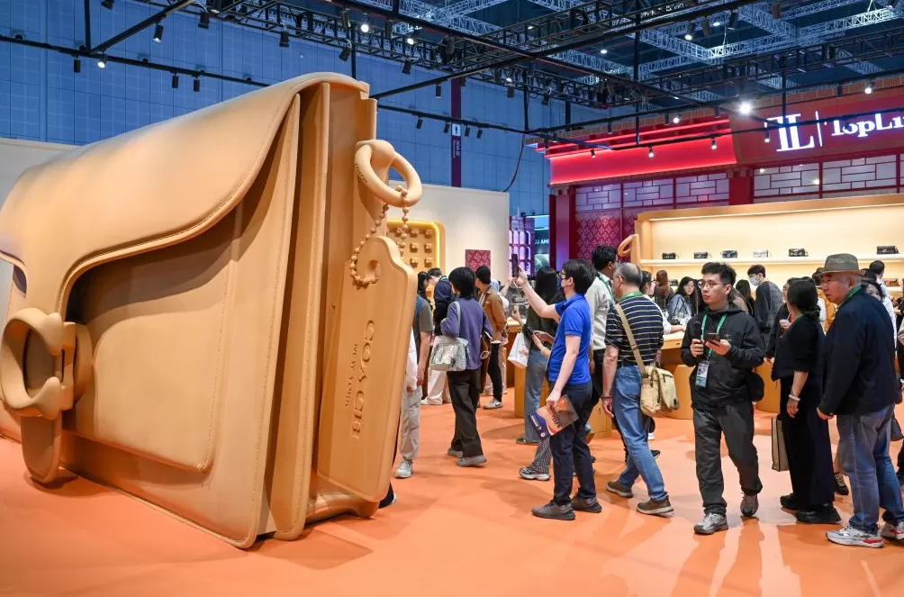 进博直击|做做运动逛逛街,消费品展区商品琳琅满目又新又酷-第10张图片- 进博直击|做做运动逛逛街,消费品展区商品琳琅满目又新又酷-第10张图片-