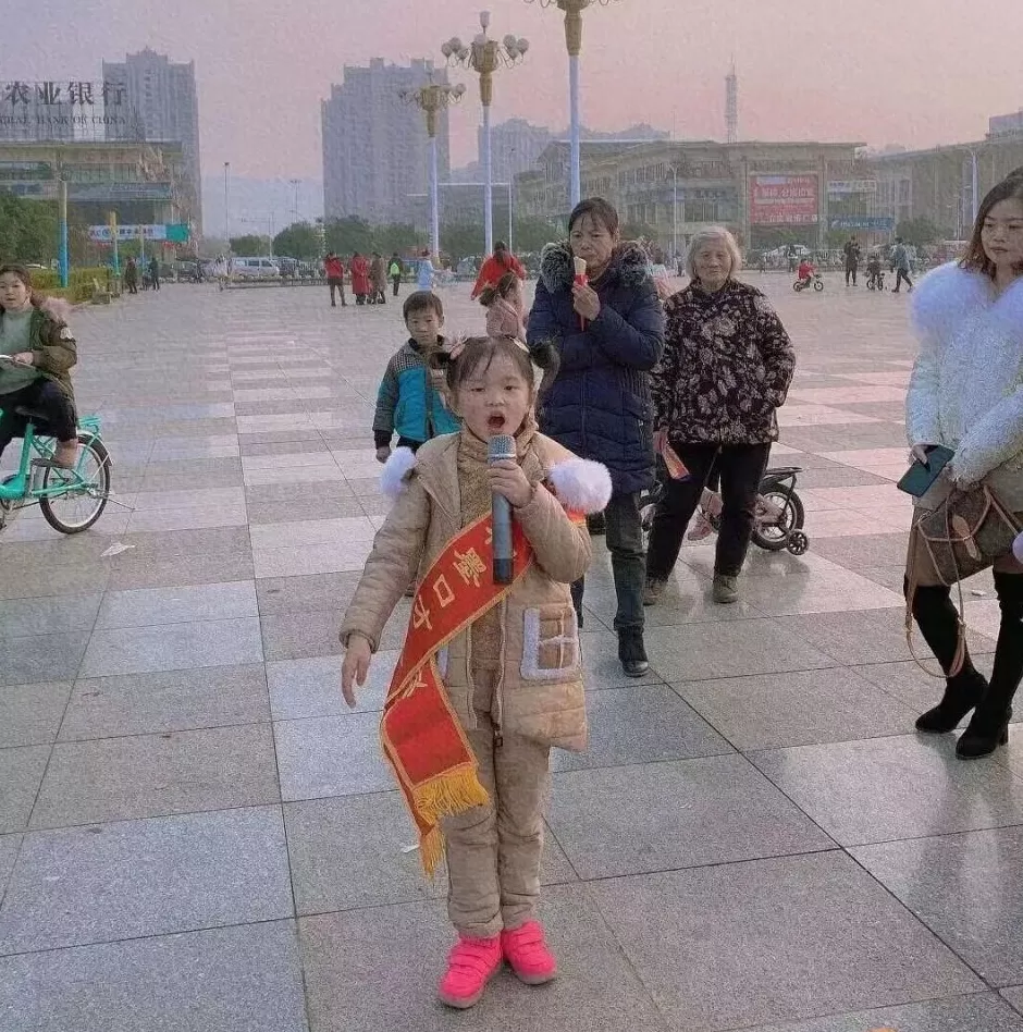 深夜直播间,跳舞自救的妈妈们-第19张图片- 深夜直播间,跳舞自救的妈妈们-第19张图片-