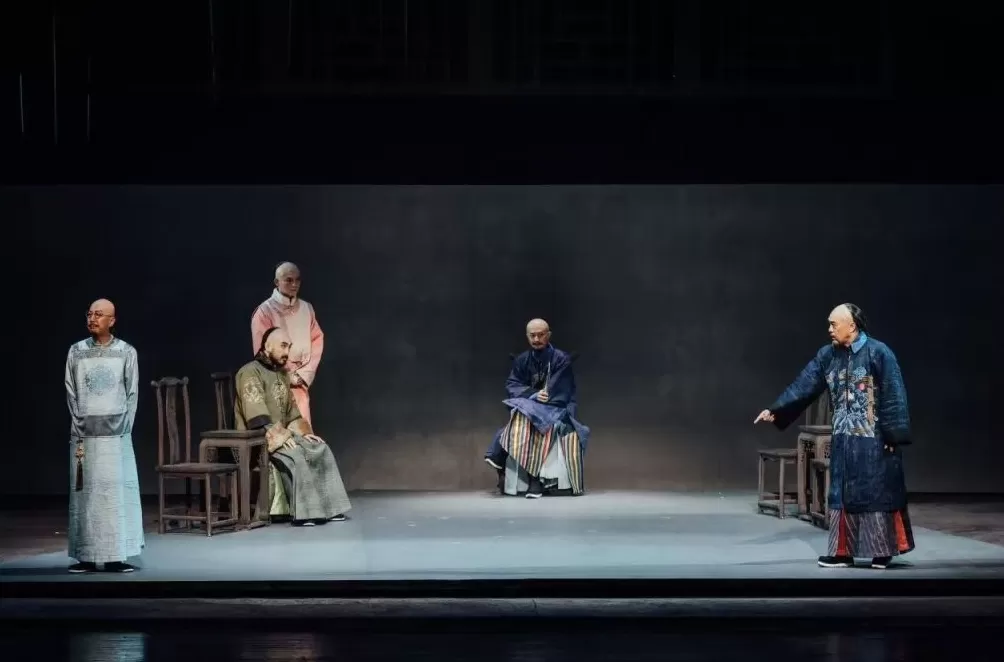 《枝叶关情·郑板桥》:何冰主演,展现多面的郑板桥形象-第1张图片- 《枝叶关情·郑板桥》:何冰主演,展现多面的郑板桥形象-第1张图片-