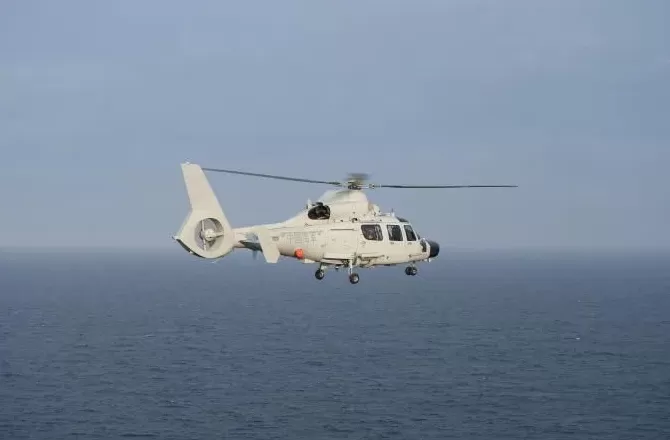 东部战区海军开展舰机协同训练-第2张图片-