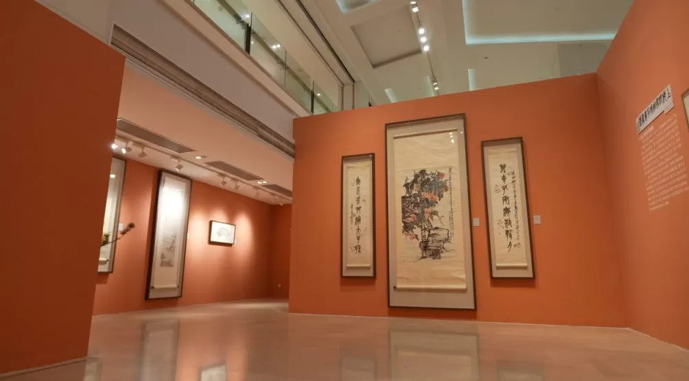 勾勒海派书画百年变迁,朵云轩展“浪潮之上”-第3张图片- 勾勒海派书画百年变迁,朵云轩展“浪潮之上”-第3张图片-