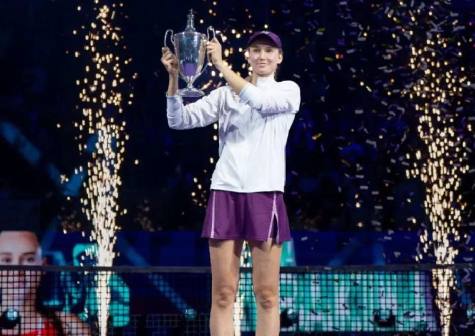 比郑钦文还励志!26岁美女打哭萨巴+11连胜创4大纪录奖金3728万-第3张图片- 比郑钦文还励志!26岁美女打哭萨巴+11连胜创4大纪录奖金3728万-第3张图片-