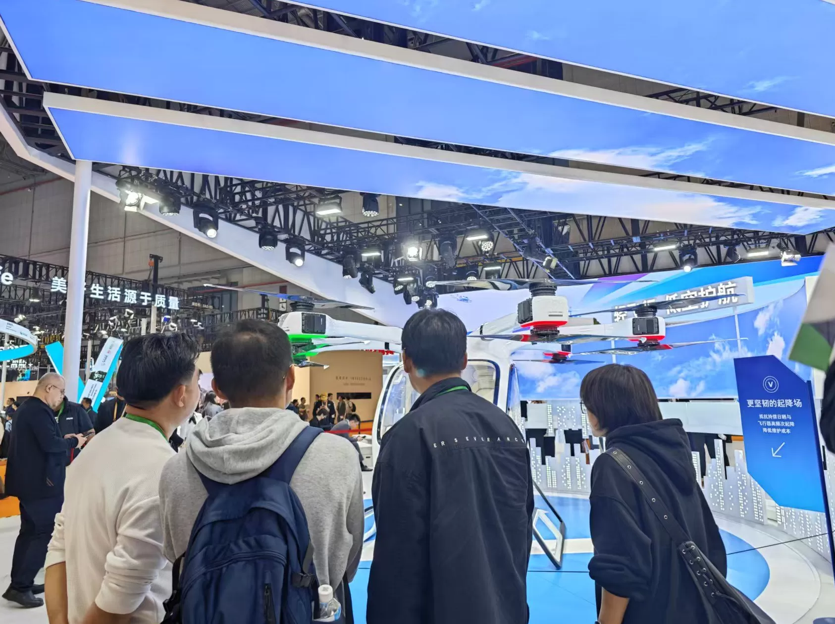 从新能源汽车、储能到半导体封装,进博会成海外新材料巨头创新试验场 | 共享大市场-第1张图片- 从新能源汽车、储能到半导体封装,进博会成海外新材料巨头创新试验场 | 共享大市场-第1张图片-