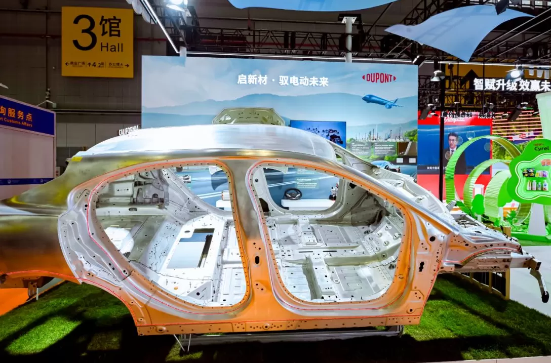 从新能源汽车、储能到半导体封装,进博会成海外新材料巨头创新试验场 | 共享大市场-第4张图片- 从新能源汽车、储能到半导体封装,进博会成海外新材料巨头创新试验场 | 共享大市场-第4张图片-
