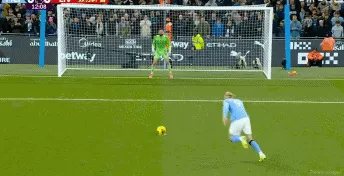 体坛联播｜曼城3比0横扫利物浦，37岁80天莱万帽子戏法-第2张图片-