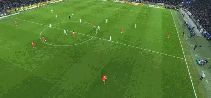 体坛联播｜曼城3比0横扫利物浦，37岁80天莱万帽子戏法-第19张图片-