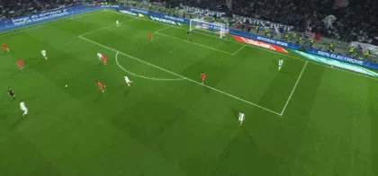 体坛联播｜曼城3比0横扫利物浦，37岁80天莱万帽子戏法-第21张图片-