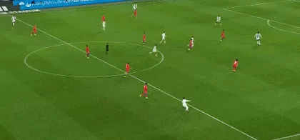 体坛联播｜曼城3比0横扫利物浦，37岁80天莱万帽子戏法-第20张图片-