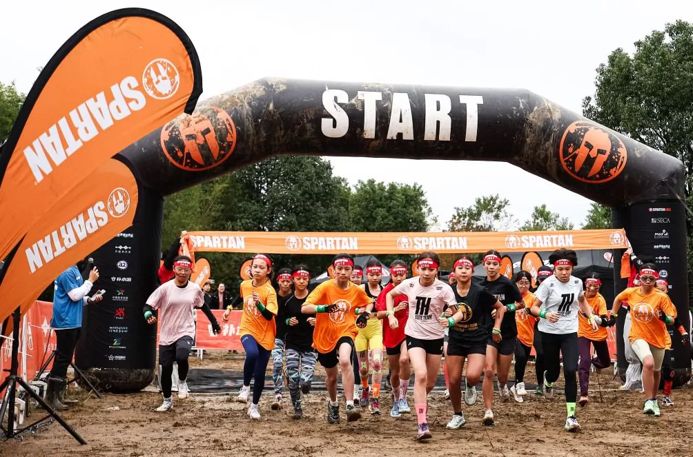 体坛联播｜曼城3比0横扫利物浦，37岁80天莱万帽子戏法-第24张图片-