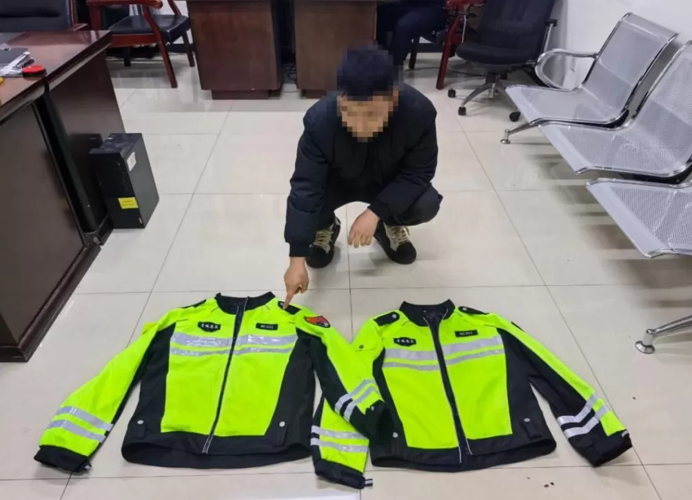 8人穿“警服”为婚礼开路？呼和浩特警方通报：夏某某对违法行为供认不讳-第2张图片-