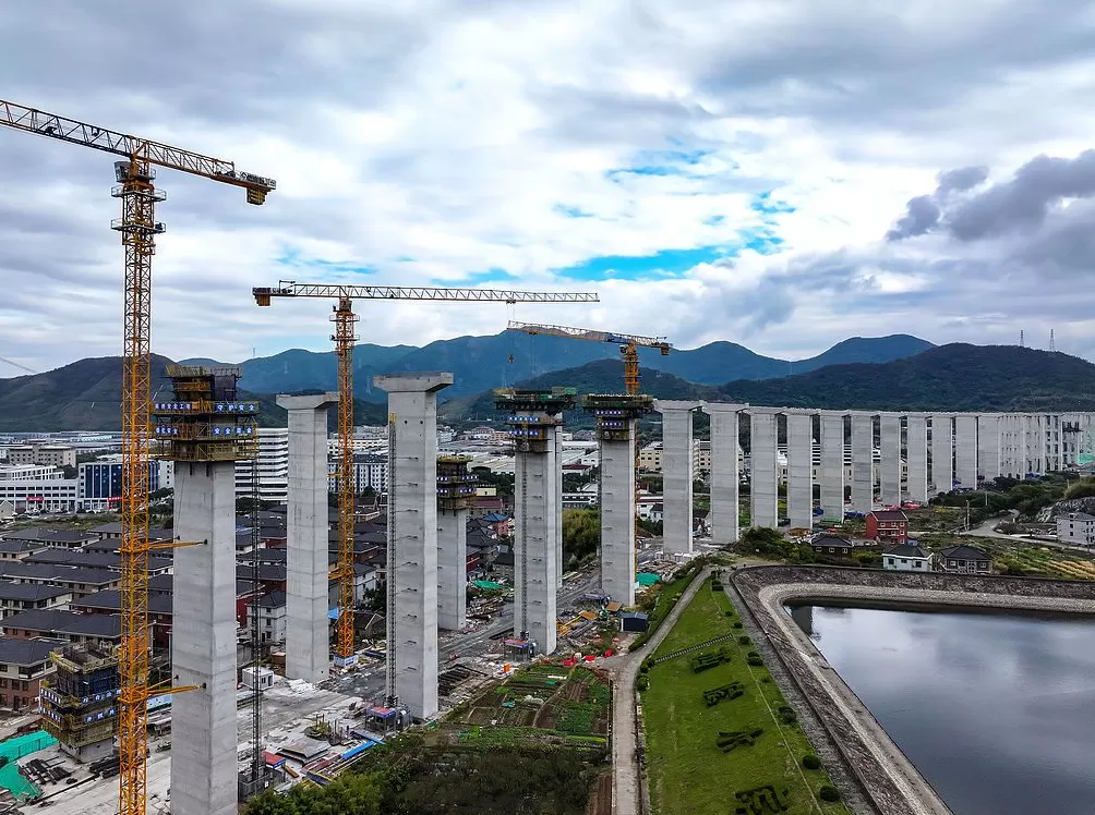 【专访】林双林：提高中央财政支出比重，可从社保医保做起 | 前瞻十五五⑭-第1张图片-