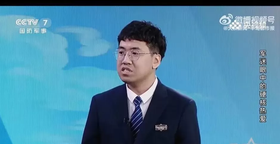 “小朋友1999年捐140元零花钱给国家造航母”，现在的他怎么样了？-第4张图片-