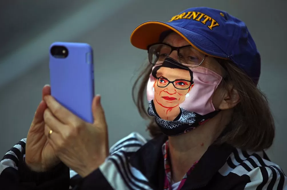 澎湃思想周报｜互联网把西方老年人推向右翼；斯多葛主义的虚幻许诺-第1张图片-