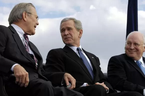 美国史上权势最大的副总统、新右翼核心人物迪克·切尼的一生-第8张图片-