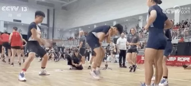 唯一非运动员火炬手,为何是他?-第7张图片- 唯一非运动员火炬手,为何是他?-第7张图片-