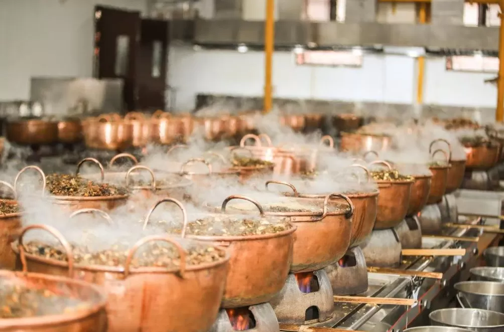 立冬时节多家沪上中医院开炉熬膏,海派膏方有何功效?-第1张图片- 立冬时节多家沪上中医院开炉熬膏,海派膏方有何功效?-第1张图片-