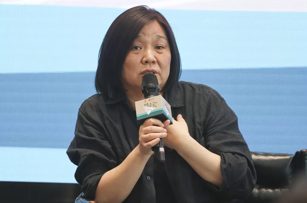 岩中花述｜梁鸿：写作是为了狠狠留住那些会逝去的人和村落-第1张图片-