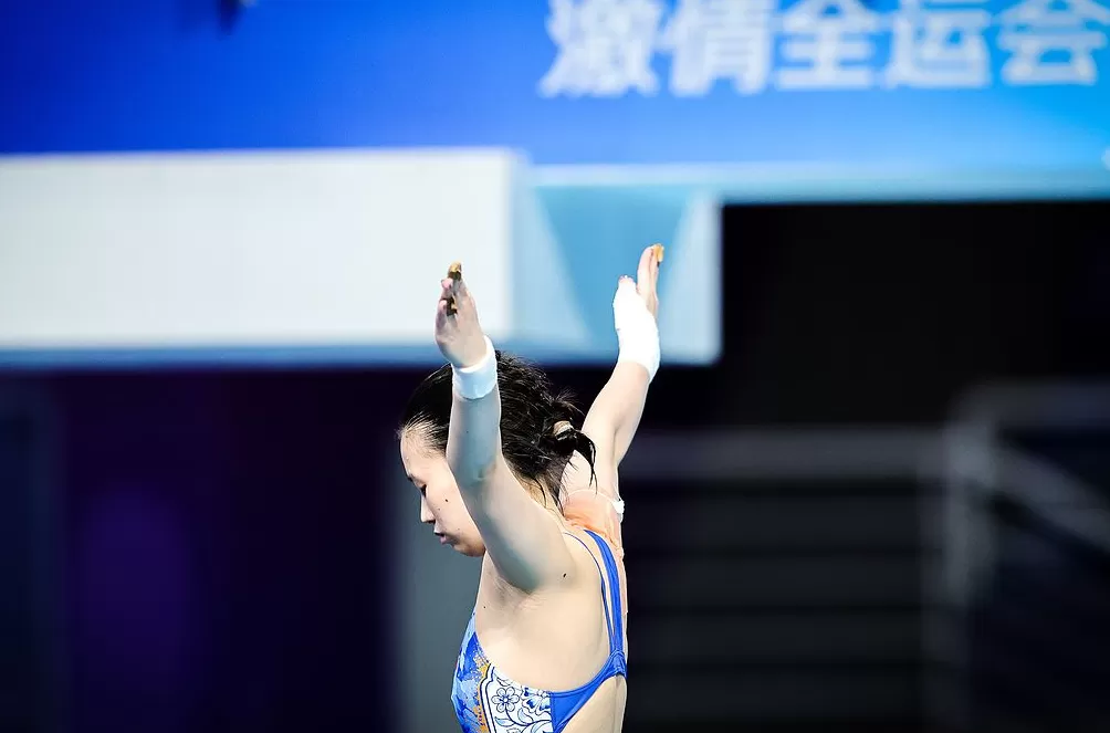 陈芋汐全运会女子单人10米跳台夺冠-第1张图片-