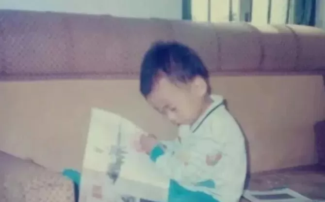 小朋友1999年捐款140元给国家，如今获赠福建舰手表！中国船舶：邀请前来参观-第1张图片-