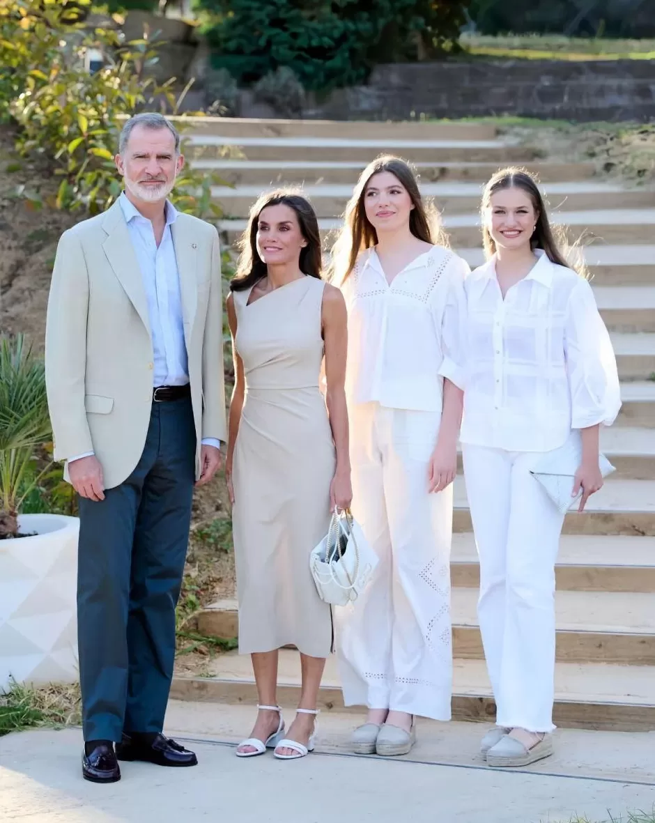 高颜值王室访华，她的衣橱藏着多少中国情结？-第10张图片-