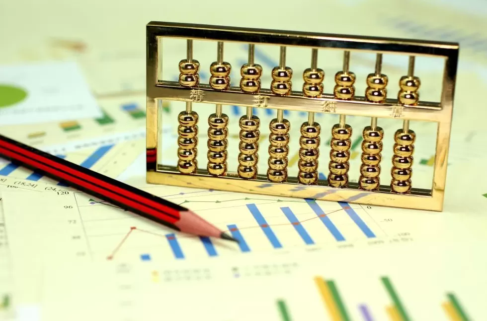 “大字吹牛，小字免责”：车圈营销乱象，正在裹挟消费者-第1张图片-